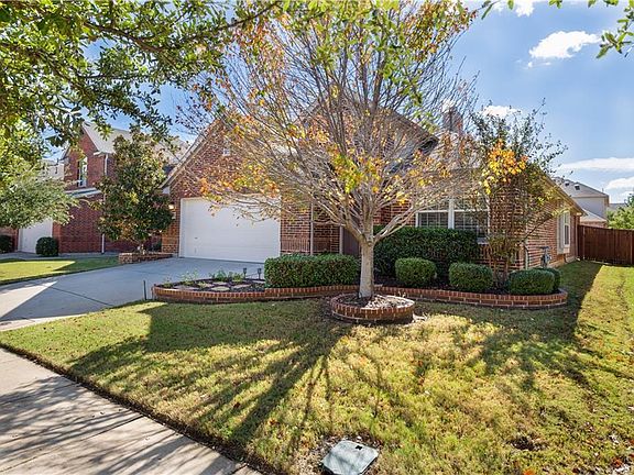 2nd image of 4920 Cliburn Dr