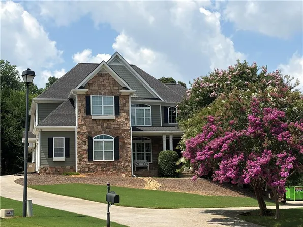 124 Waterford Ct, Jefferson, GA 30549