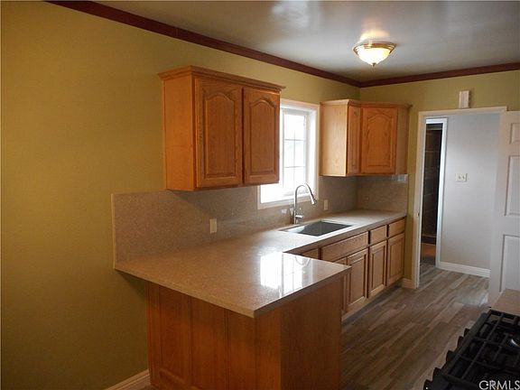 3rd image of 517 W Workman St