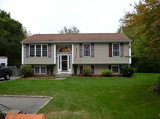 111 Colvintown Rd, Coventry, RI 02816