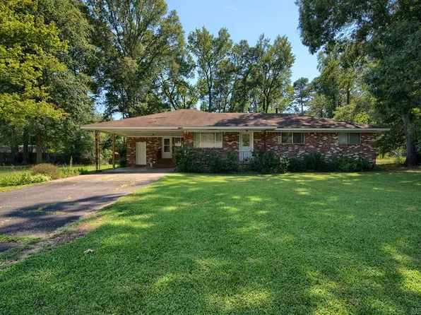 11123 Shannon Hills Dr, Shannon Hills, AR 72103