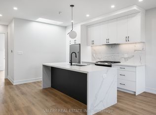 158 Dovercourt Rd #4, Toronto, ON M6J3C4
