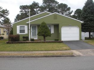 44 Gorginio Dr, Toms River, NJ 08757