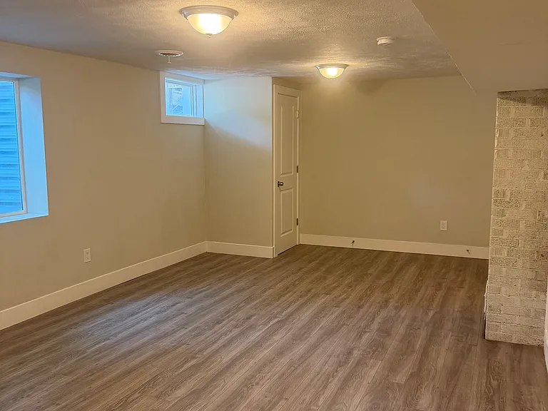 3053 Springwater Beach Rd #B — Photo 17