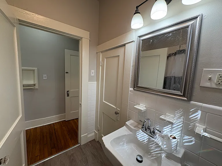 1805 Maple St #A — Photo 11