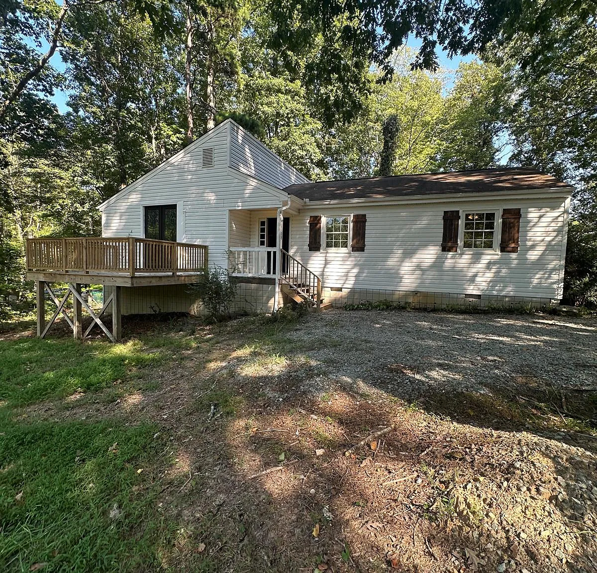 3 bed, 1403 sqft, $2,500 — Photo 1