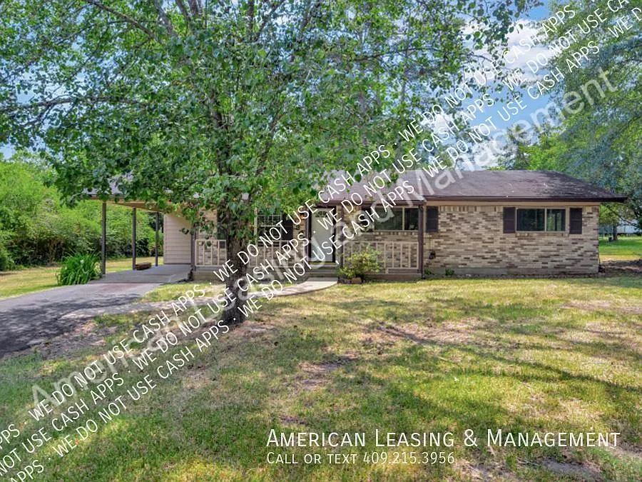 1301 Spring Lake Dr