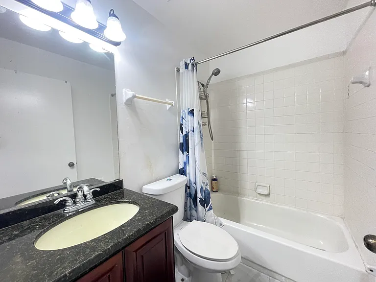 3445 NW 44th St #206 — Photo 13