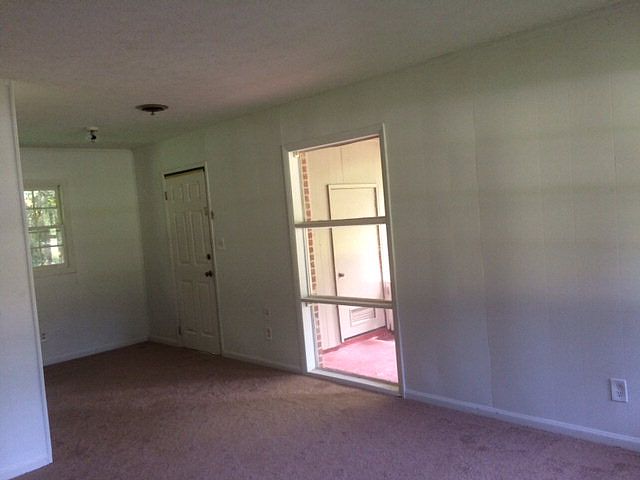 2nd image of 2605 Hammonds Dr