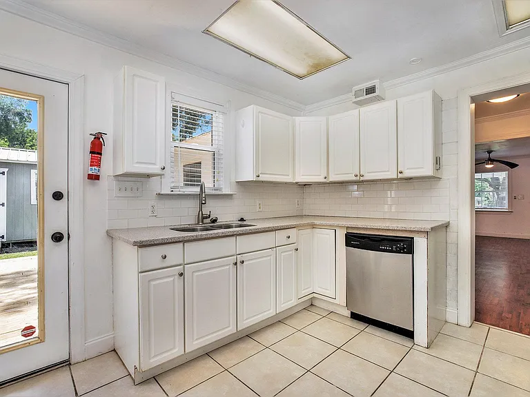 18 Joyce Ave #A — Photo 19