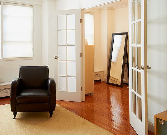4th image of 215 E 80th St APT 3E