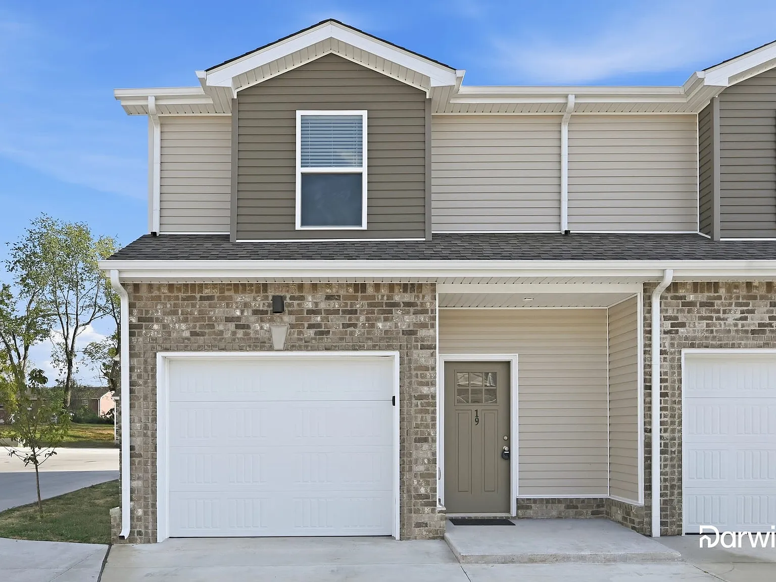 2 bed, 2.5 bath, 1550 sqft, $1,305 — Photo 1