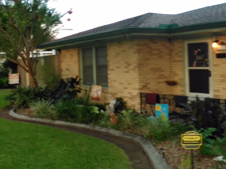 1st image of 833 Avenue H