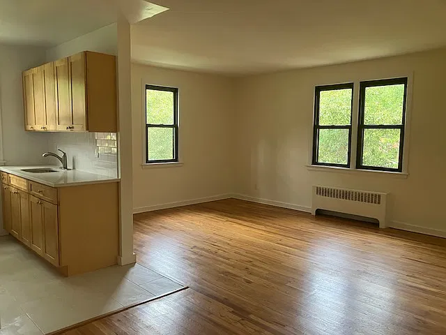 1 bed, 708 sqft, $1,950 — Photo 3