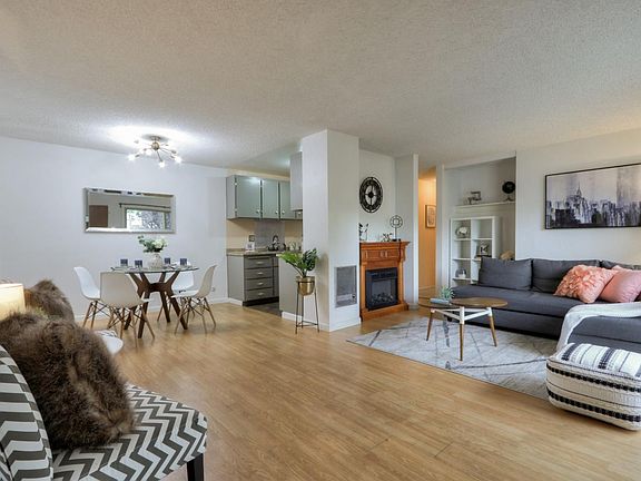 3rd image of 460 Auburn Way APT 7