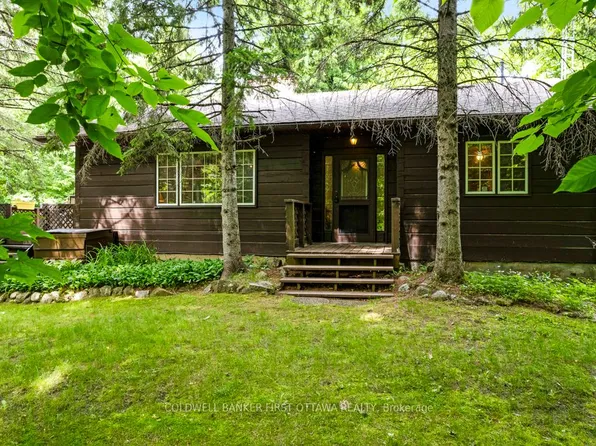 1102 Ebbs Bay Rd, Drummond/north Elmsley, ON K7C 0C5