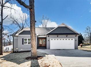 818 Avondale Ave, Asheboro, NC 27203