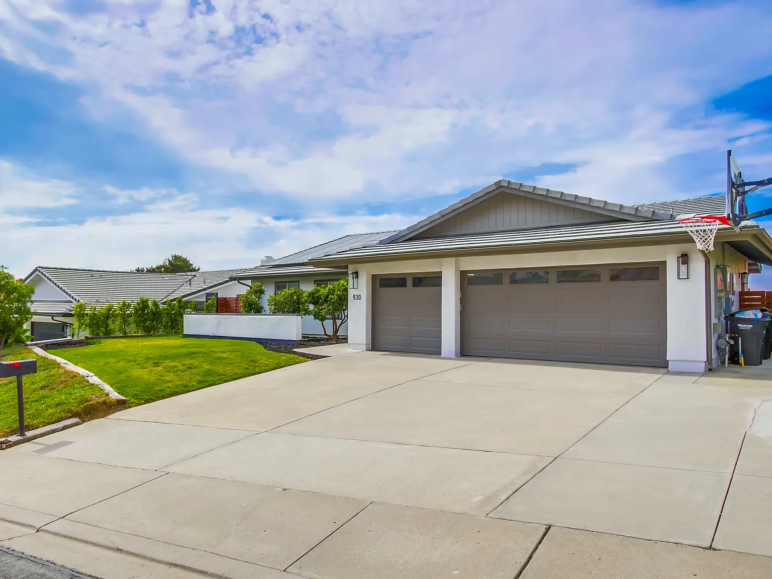 3 bed, 2000 sqft, $15,000 — Photo 2