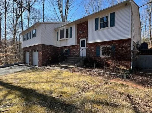 39658 Oakleaf Cir, Mechanicsville, MD 20659