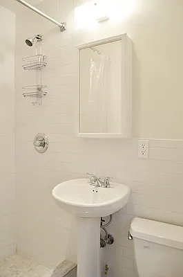 Rented by Link Real Estate NYC | media 9