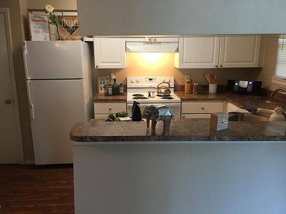 2nd image of 415 Northlake Blvd APT 1090