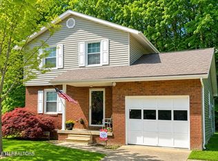 23 Castleford Way, Middlesboro, KY 40965