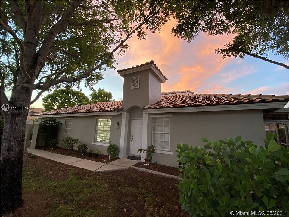 2nd image of 5613 NW 120th Ave