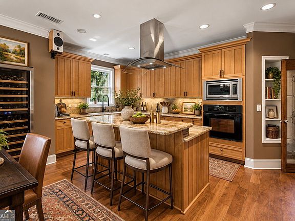 5th image of 715 Clubside Dr