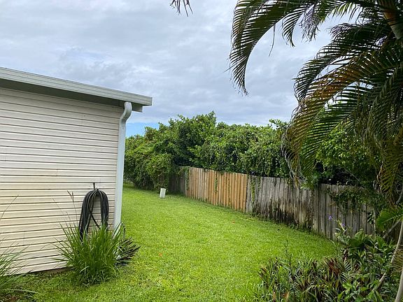 4th image of 6180 Seashore Dr
