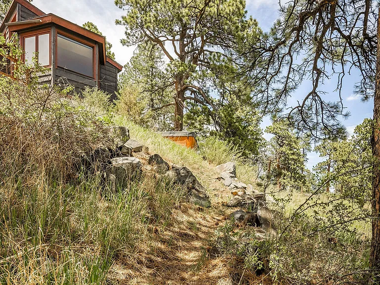 Hiking trails with direct access from back door