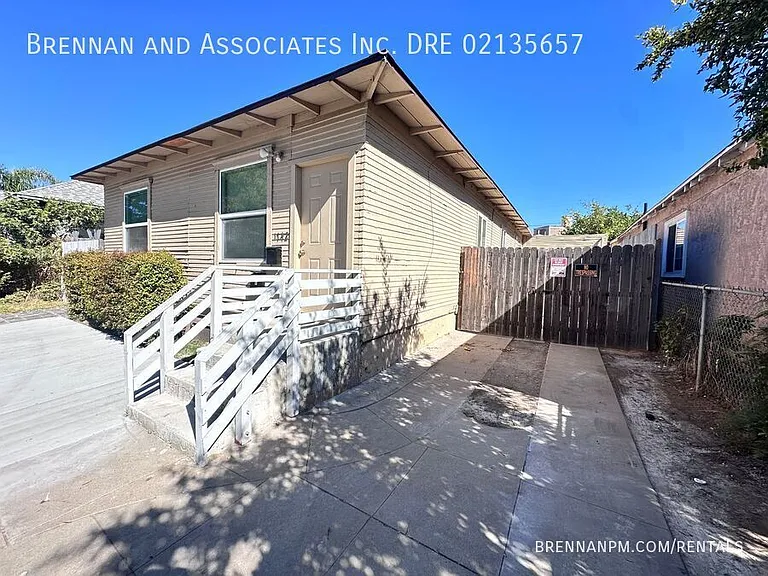 1742 Kearney Ave — Photo 14