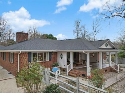 1104 Hobbs Rd, Greensboro, NC, 27410