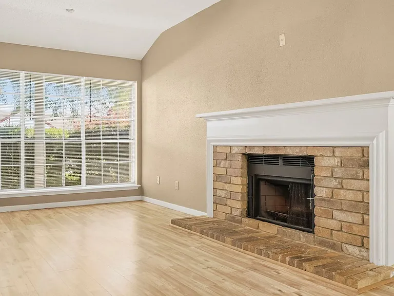 12318 Fetlock Dr — Photo 24