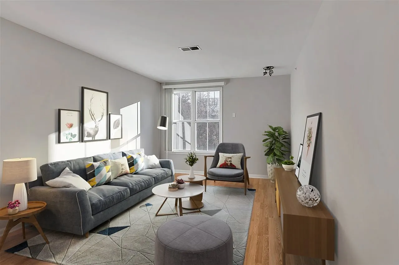 801 Walker Sq APT 2C photo 1