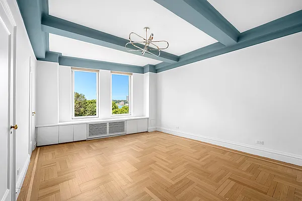 Sold by Compass | media 6