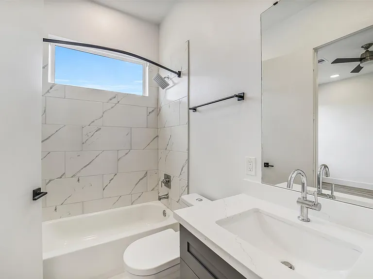 225 Willard St — Photo 28
