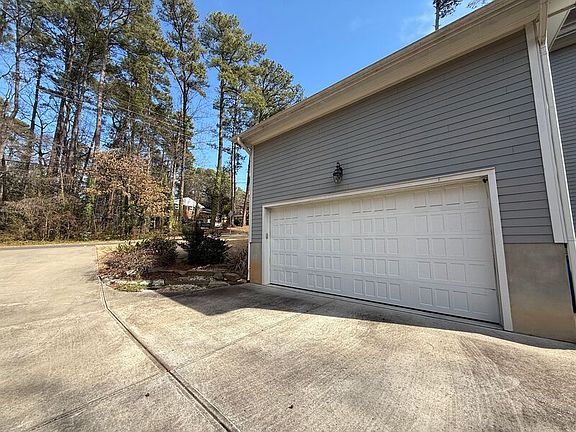 2nd image of 5231 Melbourne Rd