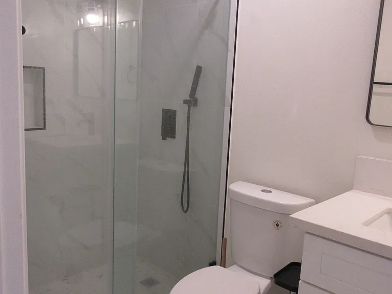 1052 W Quince St — Photo 17