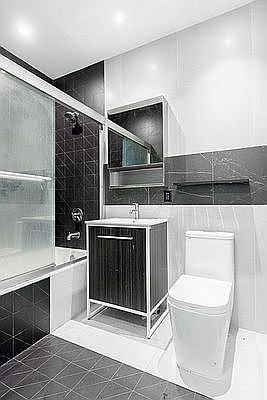 5th image of 916 Bergen St #6A