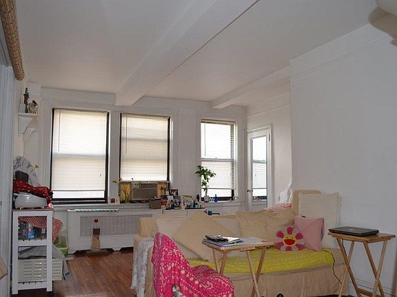 2nd image of 457 W 57th St #710
