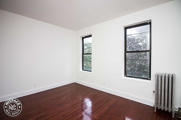 1st image of 216 Macon St APT 1A