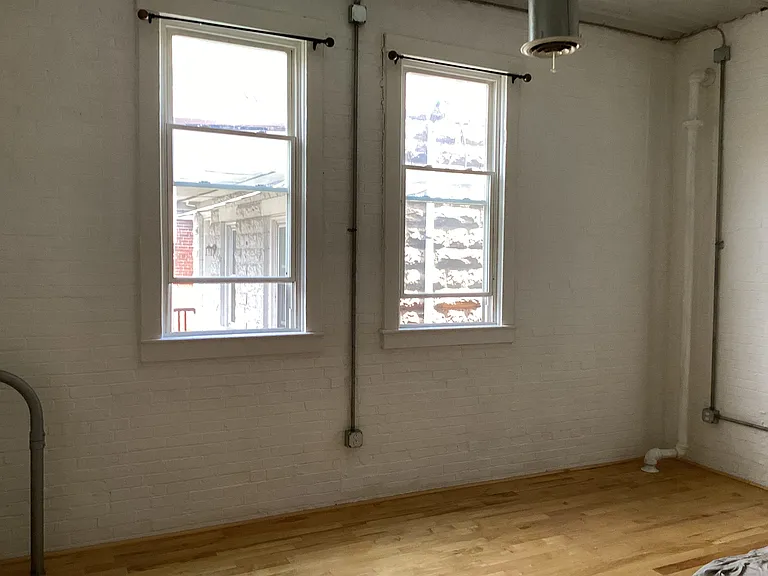 301 Henderson Ave — Photo 9