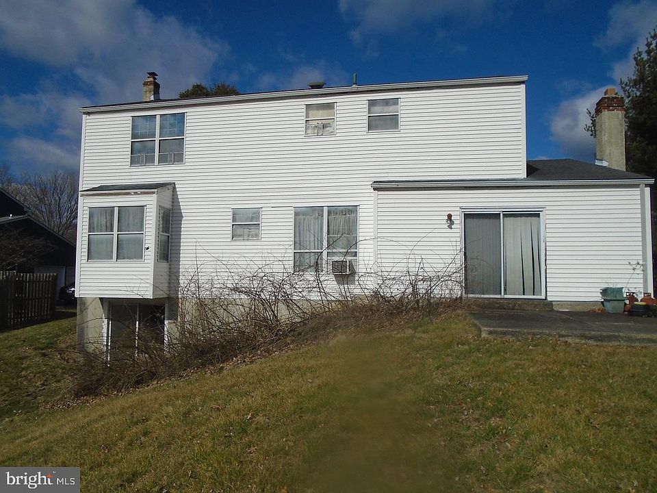 2nd image of 3007 Walker Ln