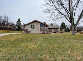 10324 W Spring Green Rd, Greenfield, WI 53228