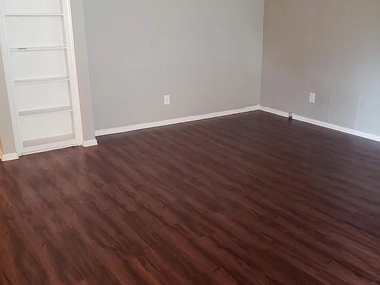 Camelot Apartments — Photo 52