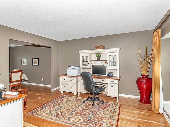 3rd image of 11775 Langham Crescent Ct
