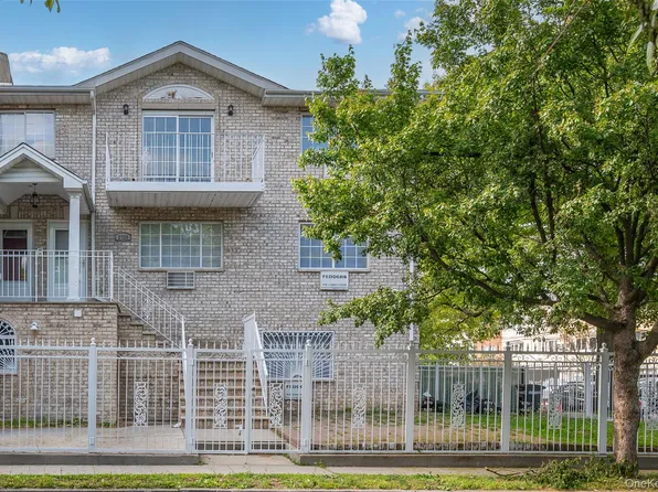 2739 Lawton Avenue, Bronx, NY 10465