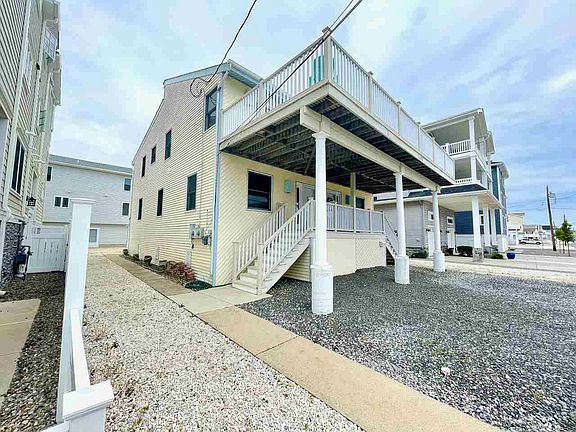 2nd image of 7108 Landis Ave S #Sea