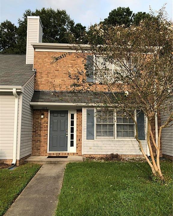 1st image of 109 Crestwood Ct