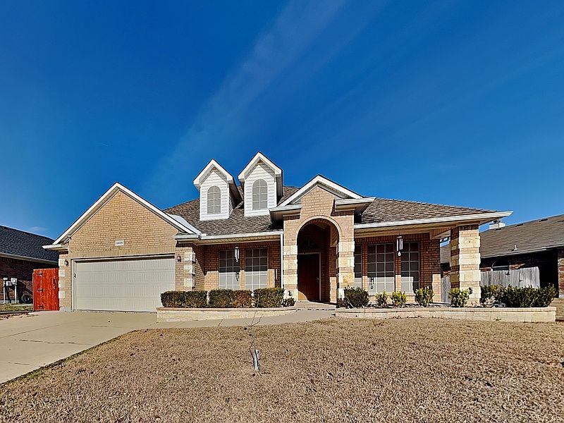 1st image of 1605 Grey Willow Ln